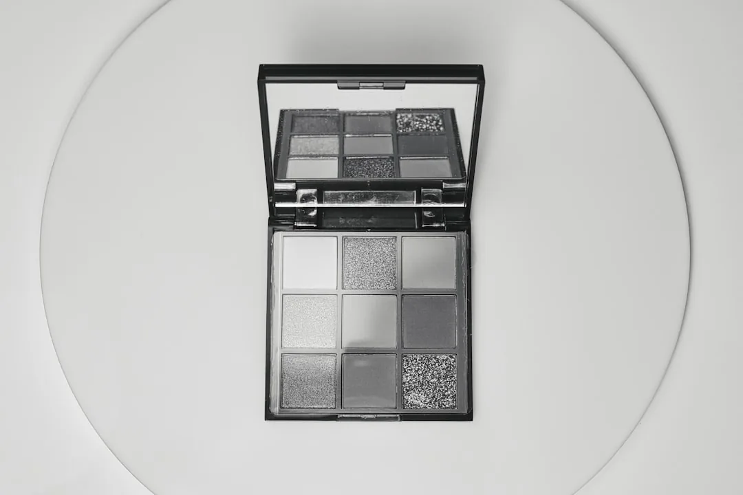 Clear Winter makeup inspiration
